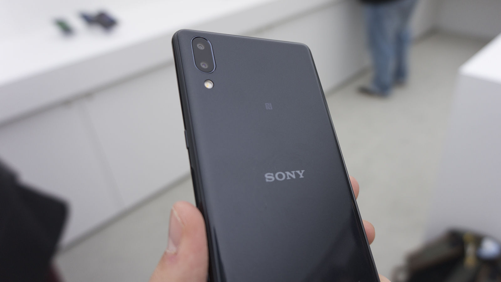 Sony Xperia L3 Camera Review