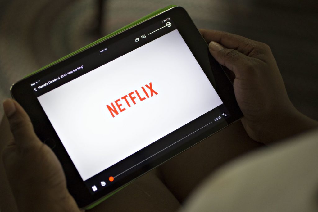 How to download Netflix movies to your SD card on Android